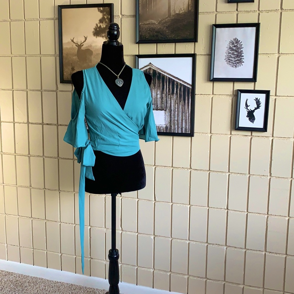 Beautiful teal wrapped off the shoulder top